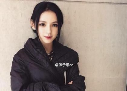 國(guó)民老公王思聰?shù)木p聞女友張予曦，93年