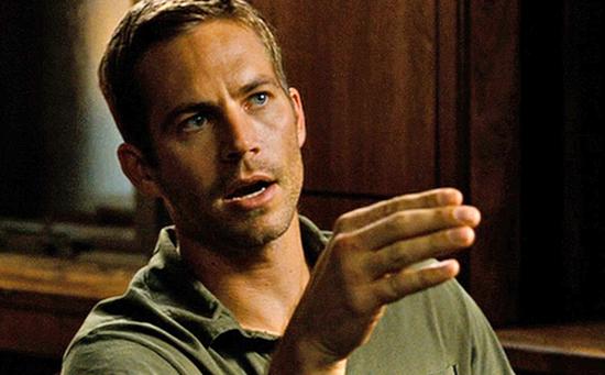 為了讓多姆重獲自由，布萊恩與FBI達(dá)成協(xié)議