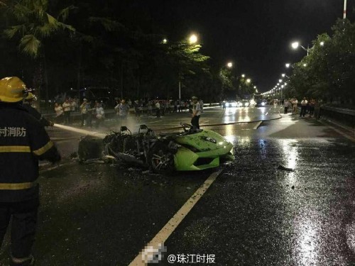 蘭博基尼跑車撞貨車燒成廢鐵 司機當(dāng)場死亡