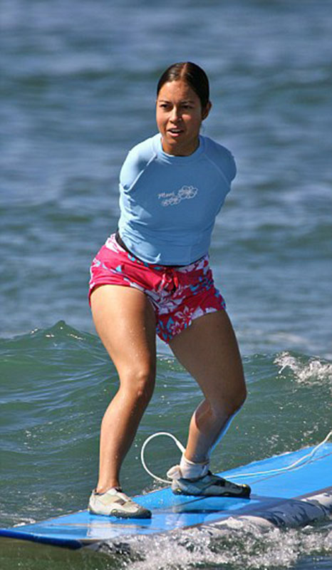 美國(guó)“勵(lì)志姐”天生無(wú)雙臂 用腳開(kāi)飛機(jī)彈鋼琴 美國(guó)“勵(lì)志姐”天生無(wú)雙臂 用腳開(kāi)飛機(jī)彈鋼琴