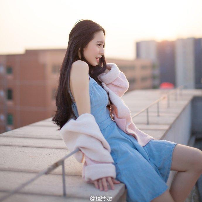 廈大?；ǔ涛蹑虑寮儗懻娅@贊 素顏美到窒息