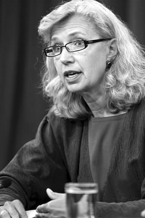 美國國防部代理常務(wù)副部長?？怂? width=