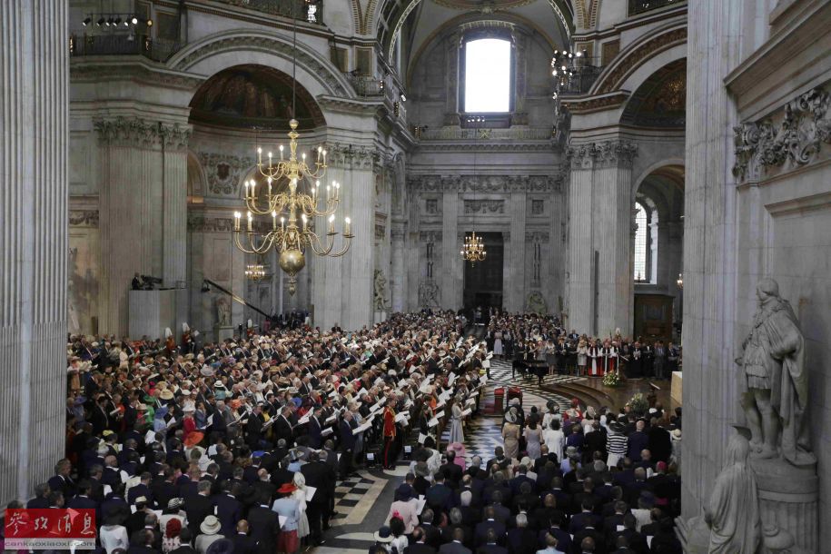 英國女王90大壽現(xiàn)場。