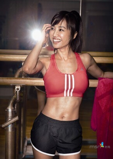 蔡依林 你的馬甲線“脫妝”了！