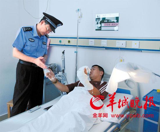 男子騎電動(dòng)車被扣 煽動(dòng)工友襲警致其下腹受傷 男子騎電動(dòng)車被扣 煽動(dòng)工友襲警致其下腹受傷