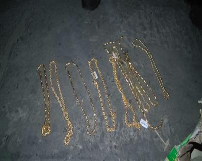 被搶金飾被警方起獲。