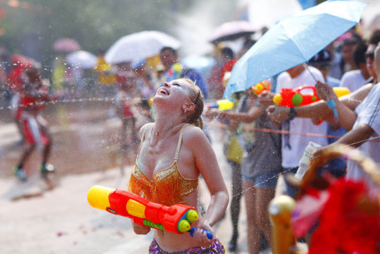 大連發(fā)現(xiàn)王國(guó)開啟“戲水狂歡”模式