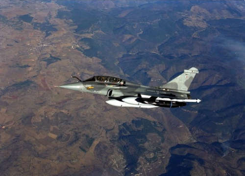 印度決定采購法國(guó)“陣風(fēng)”戰(zhàn)斗機(jī)成為英印“撕破臉”的導(dǎo)火索。