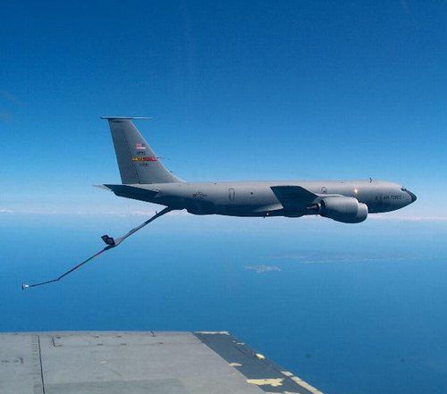 　資料圖：美軍KC-135加油機(jī)。