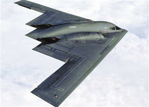 資料圖:B-2轟炸機的蝙蝠外形讓人印象深刻 資料圖:B-2轟炸機的蝙蝠外形讓人印象深刻