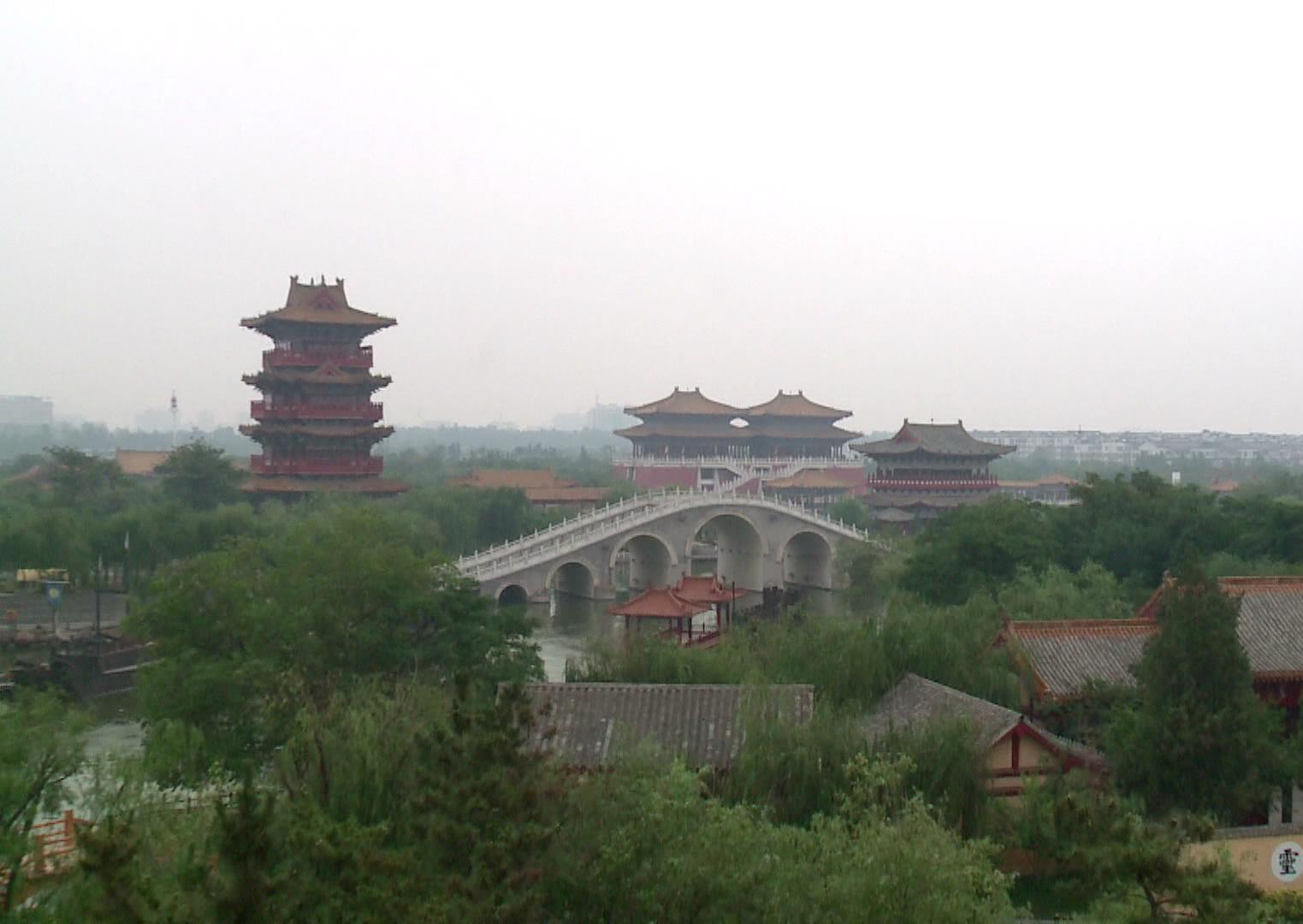 舒婷、鄭愁予等詩人齊聚開封話端午