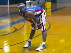 美國草根神級模仿 科比奧尼爾多位球星躺槍