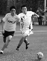 　海馬汽車隊(duì)建隊(duì)已久，曾參加過全國性的草根足球聯(lián)賽，并取得過好名次