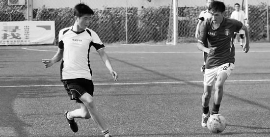 1:1戰(zhàn)平后，東方今報(bào)隊(duì)點(diǎn)球大戰(zhàn)憾負(fù)大商集團(tuán)隊(duì)