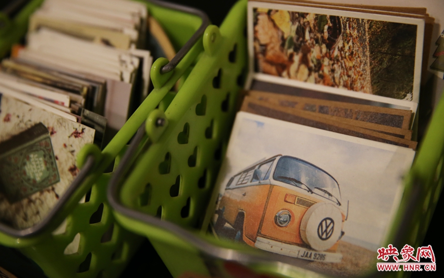 書店內(nèi)出售的書簽。