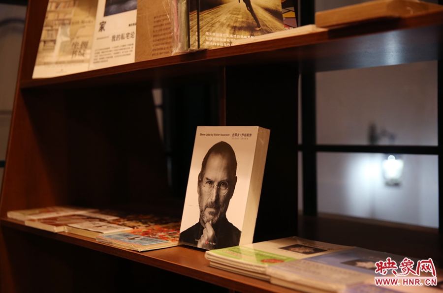 書店內(nèi)的書。