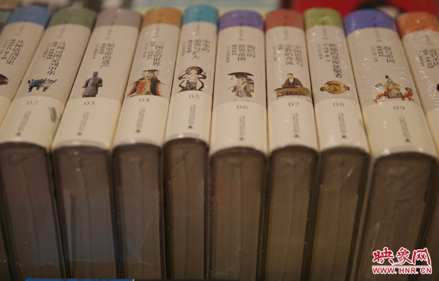 書店內(nèi)的書。