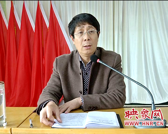 彭橋鄉(xiāng)鄉(xiāng)長(zhǎng)鄧彥雷講話(huà)