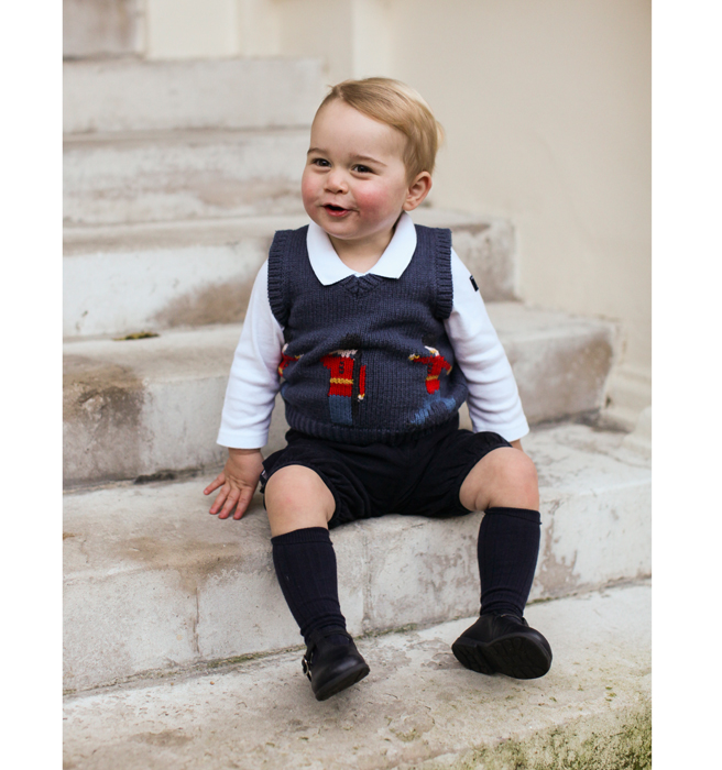 喬治王子發(fā)布圣誕官方照 激萌小正太融化網(wǎng)友心 喬治王子發(fā)布圣誕官方照 激萌小正太融化網(wǎng)友心